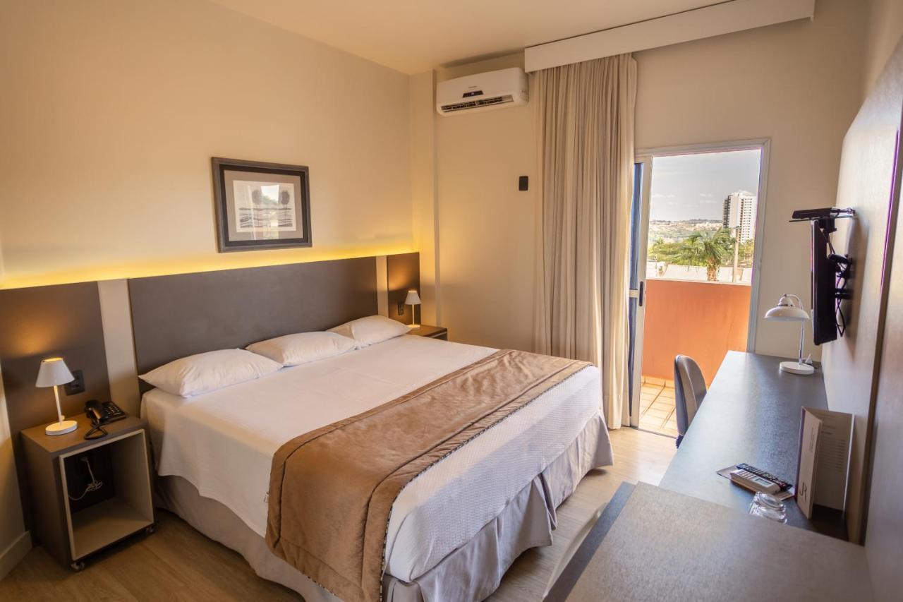 Jr Hotel Marília Extérieur photo