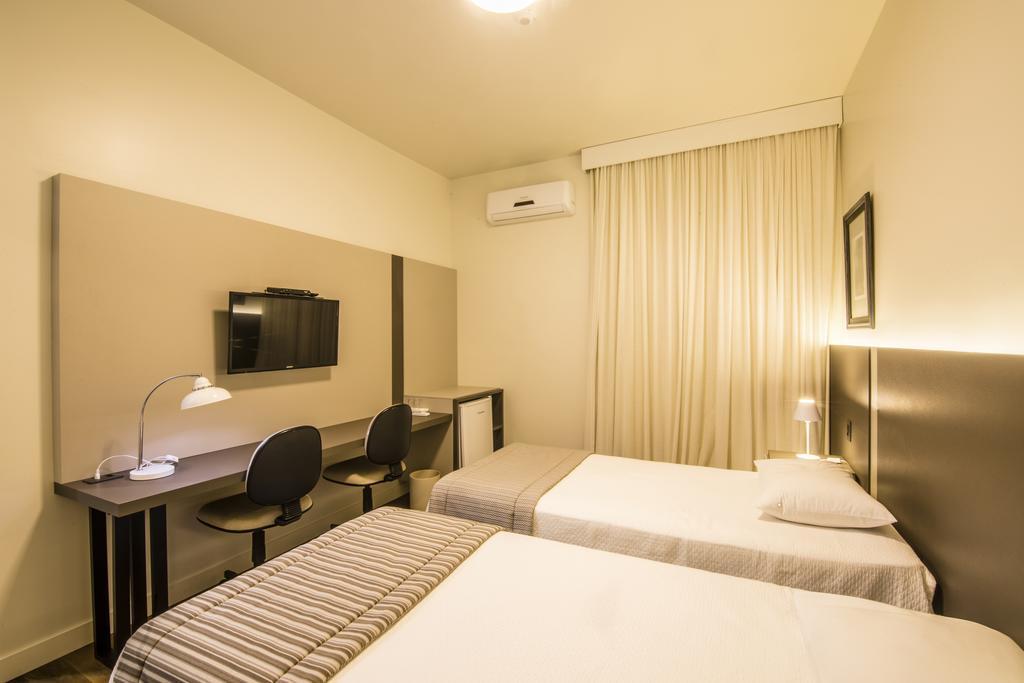 Jr Hotel Marília Extérieur photo