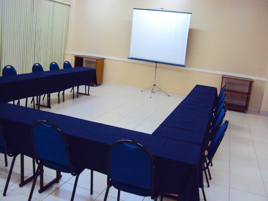 Jr Hotel Marília Extérieur photo